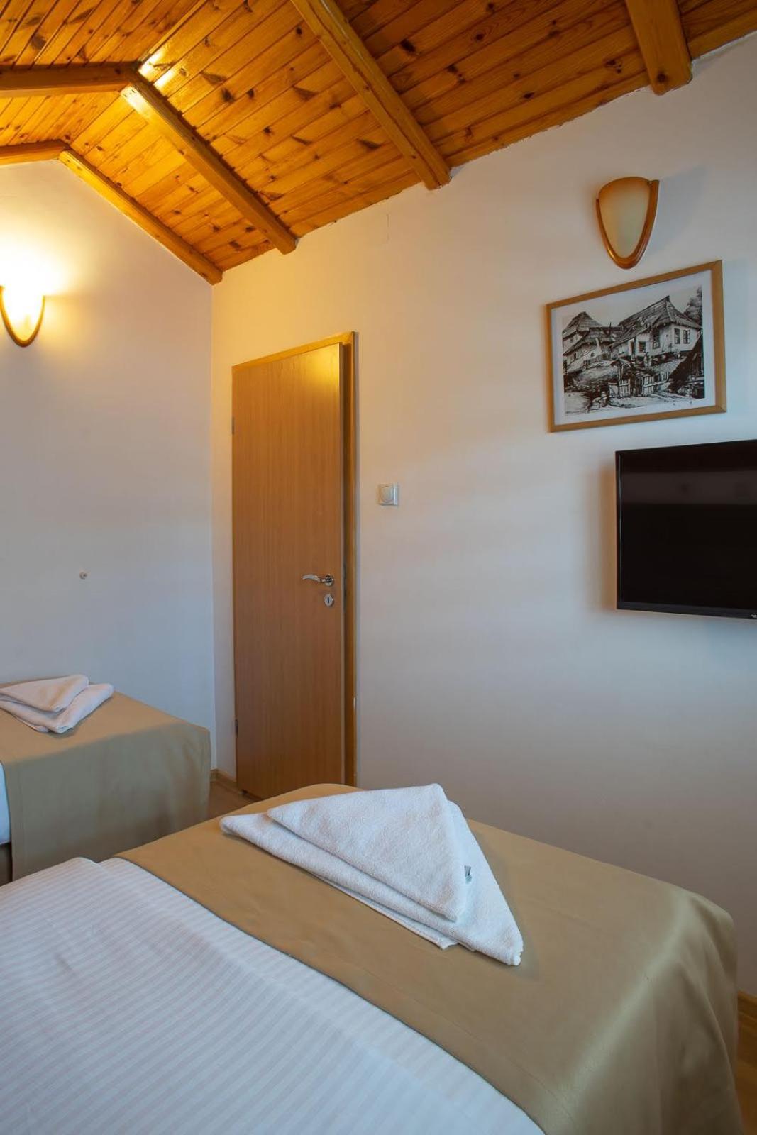 Hotel Pavlovic Žabljak Buitenkant foto